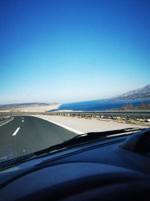 _00_on the road 2